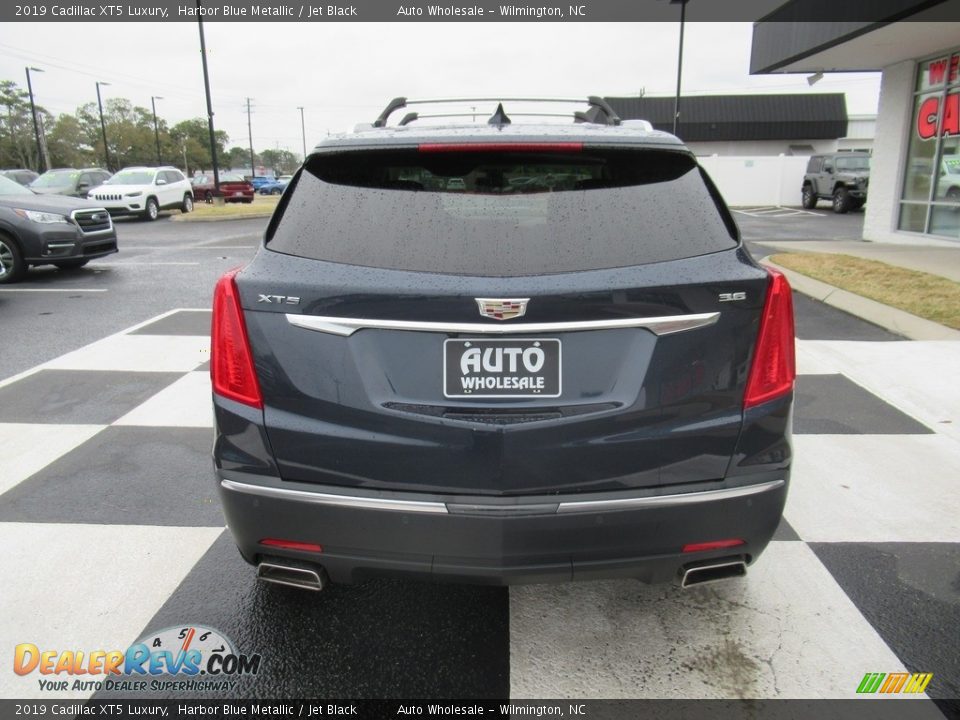 2019 Cadillac XT5 Luxury Harbor Blue Metallic / Jet Black Photo #4