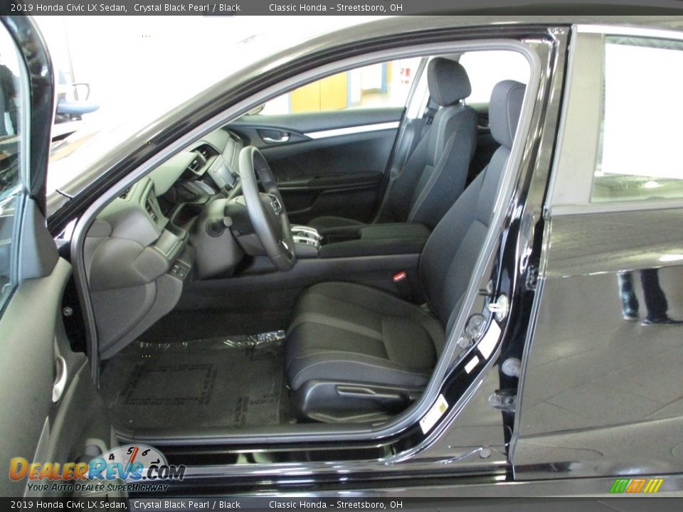 2019 Honda Civic LX Sedan Crystal Black Pearl / Black Photo #26