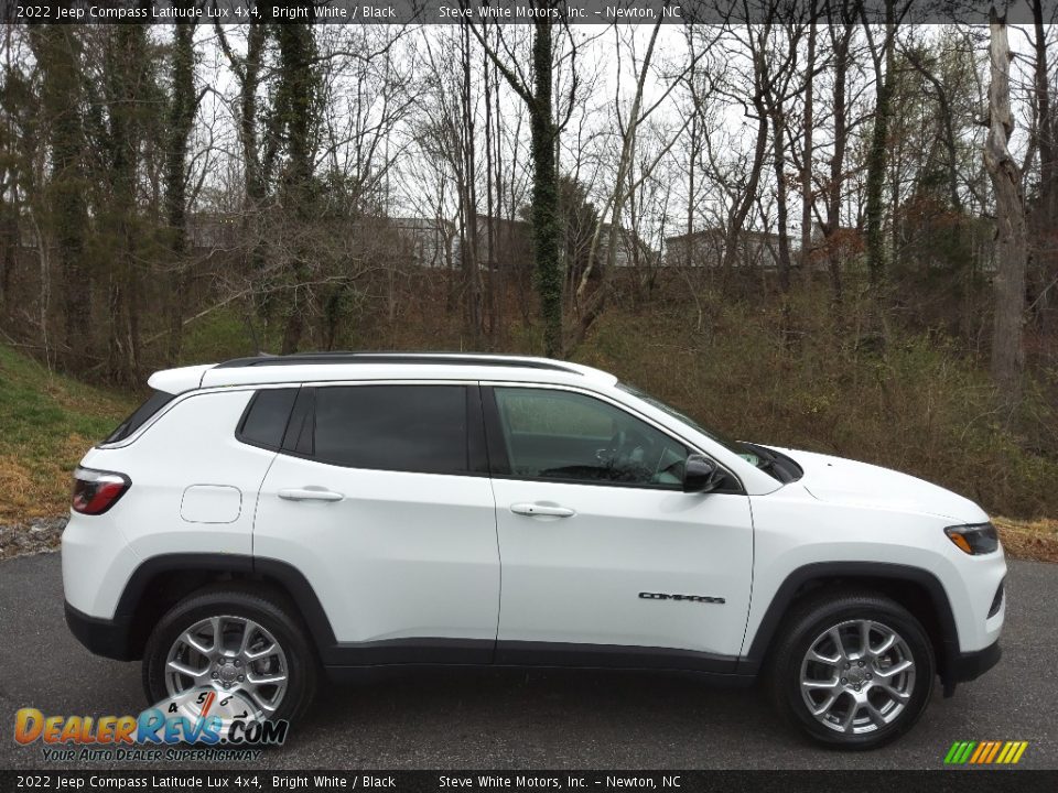 Bright White 2022 Jeep Compass Latitude Lux 4x4 Photo #5