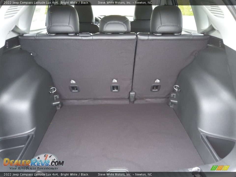 2022 Jeep Compass Latitude Lux 4x4 Trunk Photo #14