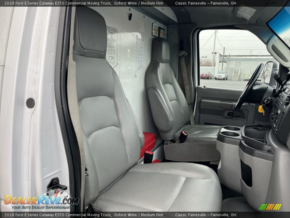 Front Seat of 2018 Ford E Series Cutaway E350 Commercial Moving Truck Photo #13