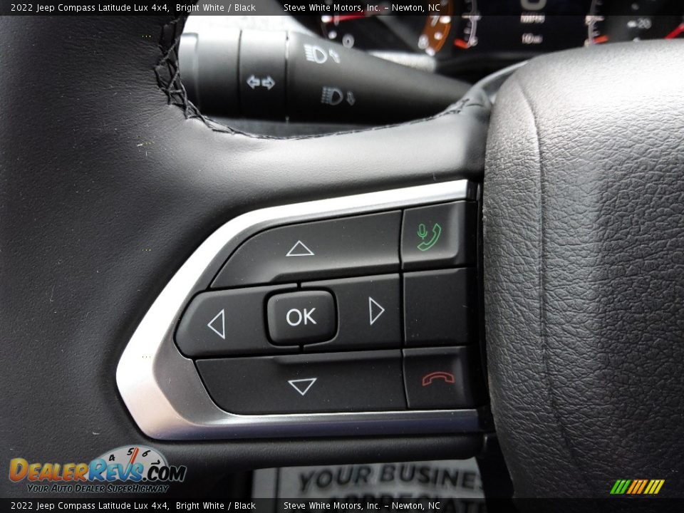 2022 Jeep Compass Latitude Lux 4x4 Steering Wheel Photo #18