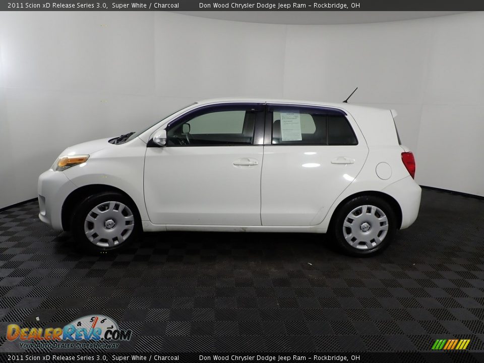 2011 Scion xD Release Series 3.0 Super White / Charcoal Photo #6