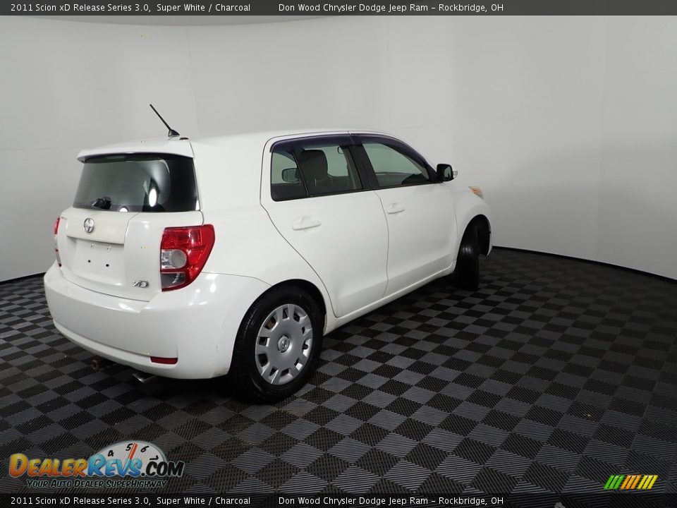2011 Scion xD Release Series 3.0 Super White / Charcoal Photo #11
