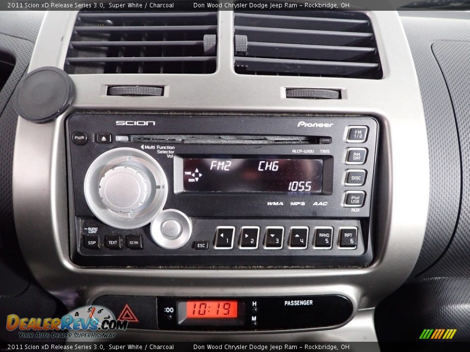 2011 Scion xD Release Series 3.0 Super White / Charcoal Photo #18