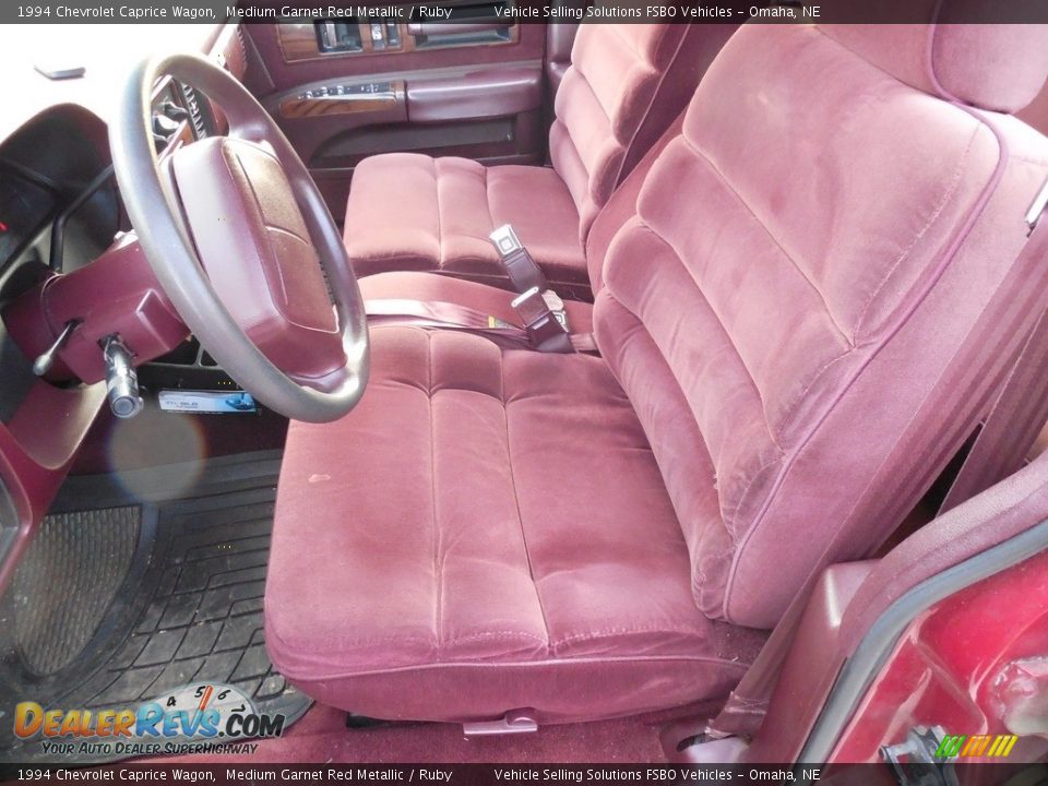 Front Seat of 1994 Chevrolet Caprice Wagon Photo #2
