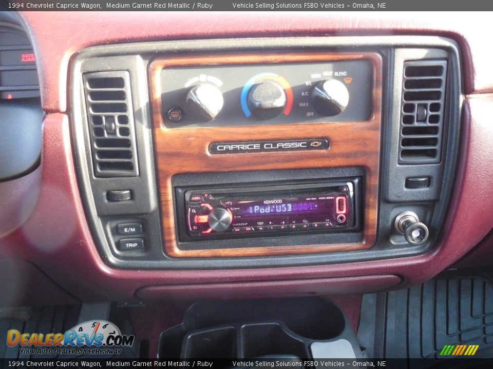 Controls of 1994 Chevrolet Caprice Wagon Photo #6