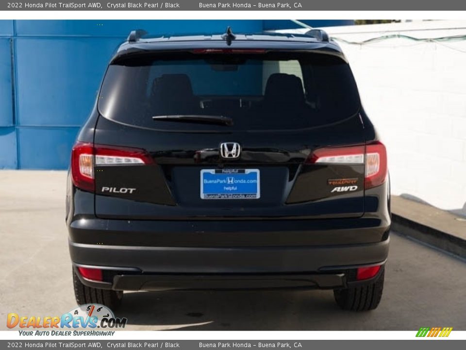 2022 Honda Pilot TrailSport AWD Crystal Black Pearl / Black Photo #5