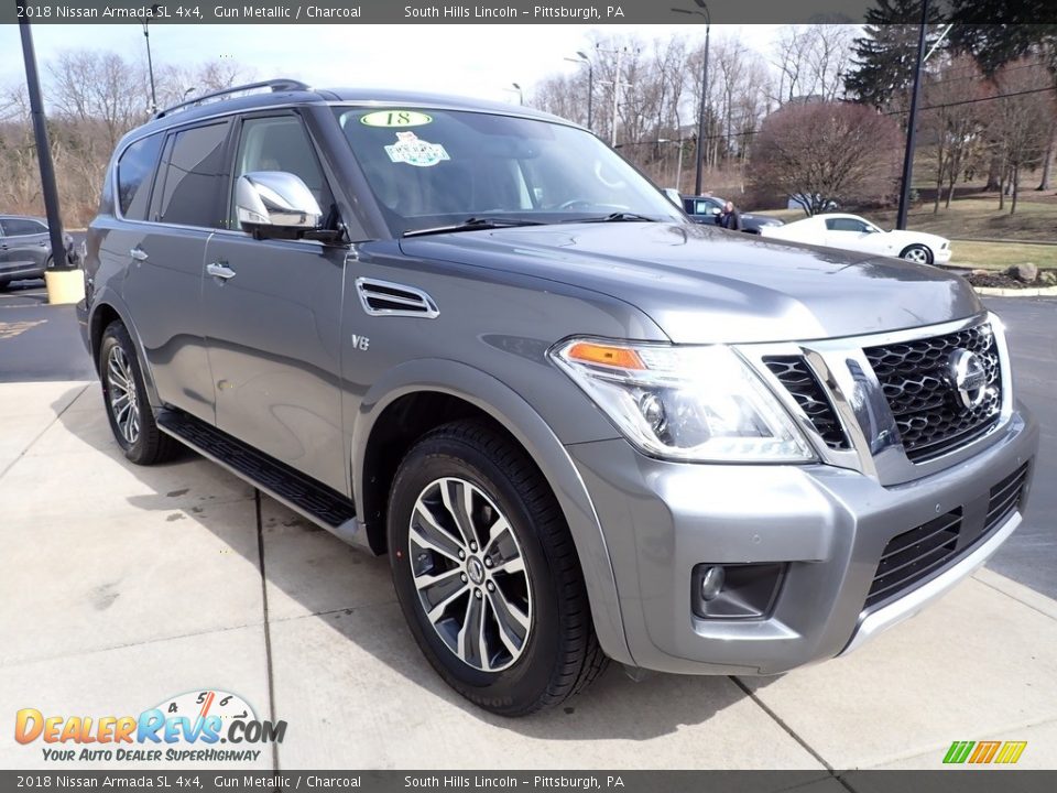 Front 3/4 View of 2018 Nissan Armada SL 4x4 Photo #8