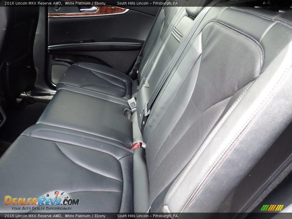 Rear Seat of 2016 Lincoln MKX Reserve AWD Photo #16