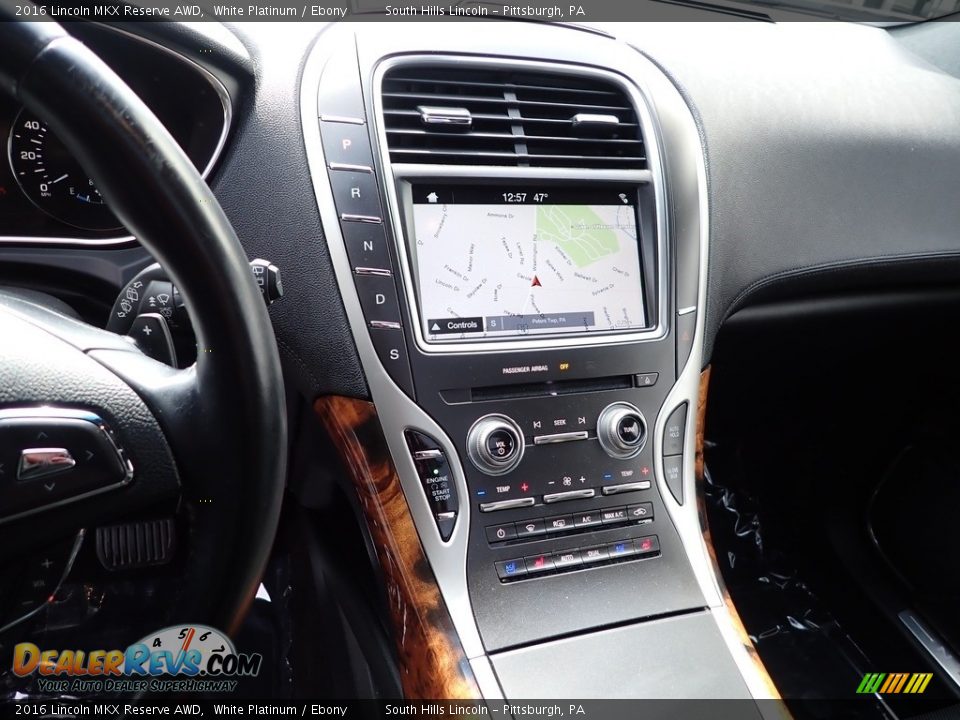 Controls of 2016 Lincoln MKX Reserve AWD Photo #22