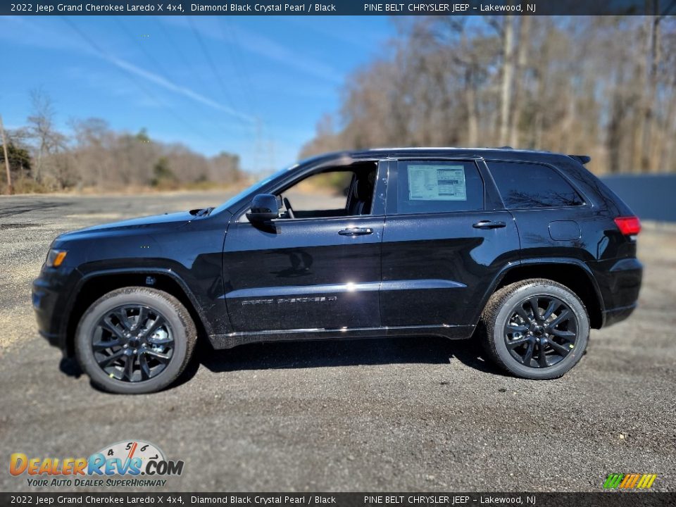 2022 Jeep Grand Cherokee Laredo X 4x4 Diamond Black Crystal Pearl / Black Photo #3