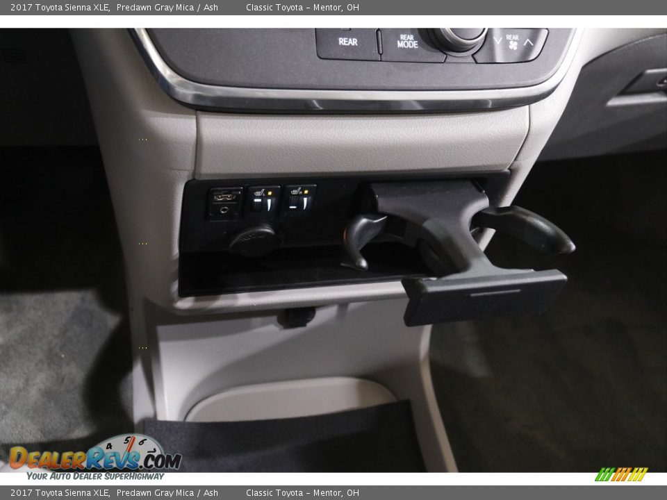 2017 Toyota Sienna XLE Predawn Gray Mica / Ash Photo #15