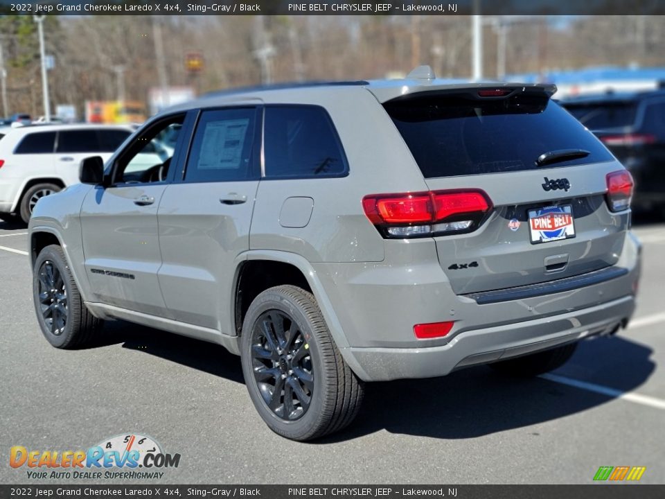 2022 Jeep Grand Cherokee Laredo X 4x4 Sting-Gray / Black Photo #4