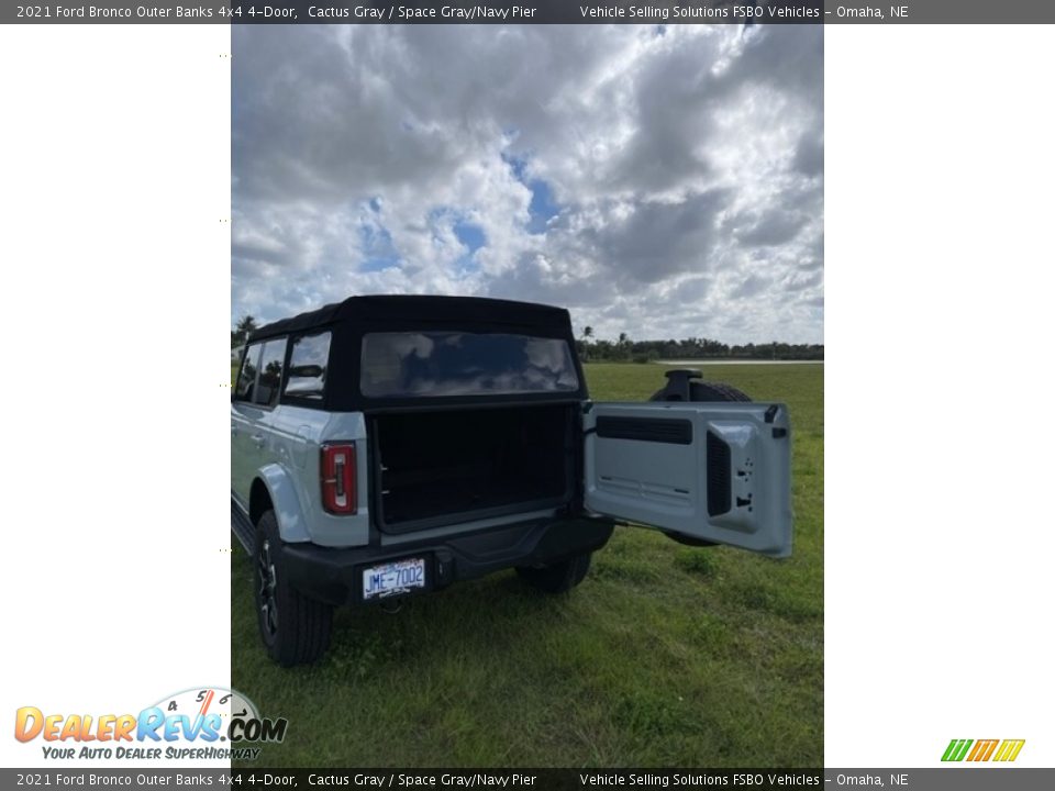 2021 Ford Bronco Outer Banks 4x4 4-Door Cactus Gray / Space Gray/Navy Pier Photo #9