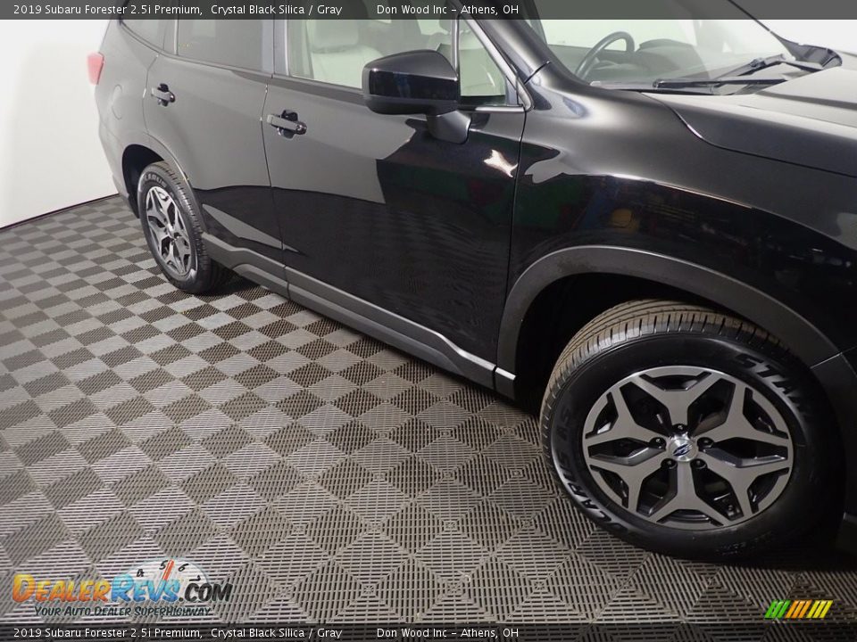 2019 Subaru Forester 2.5i Premium Crystal Black Silica / Gray Photo #6