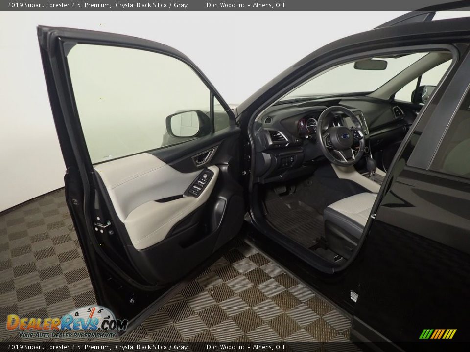 2019 Subaru Forester 2.5i Premium Crystal Black Silica / Gray Photo #22