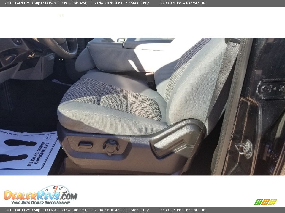 2011 Ford F250 Super Duty XLT Crew Cab 4x4 Tuxedo Black Metallic / Steel Gray Photo #10