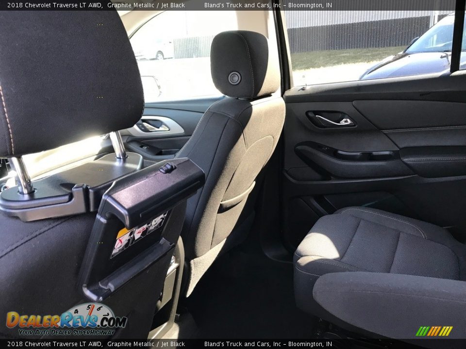 2018 Chevrolet Traverse LT AWD Graphite Metallic / Jet Black Photo #32