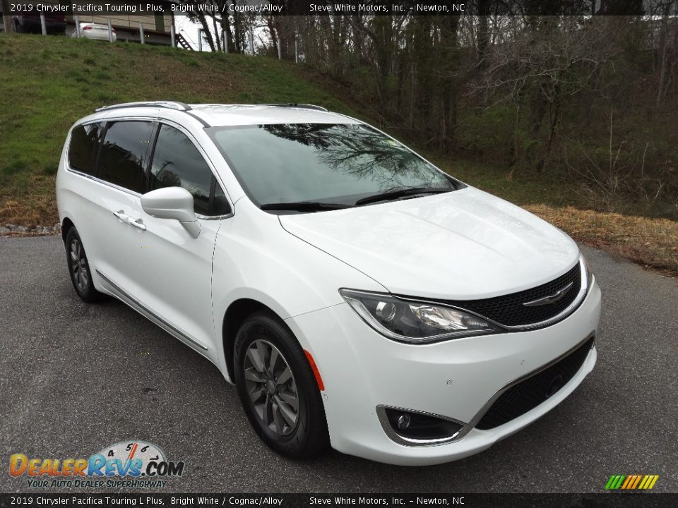 2019 Chrysler Pacifica Touring L Plus Bright White / Cognac/Alloy Photo #5