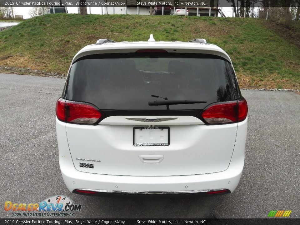 2019 Chrysler Pacifica Touring L Plus Bright White / Cognac/Alloy Photo #8