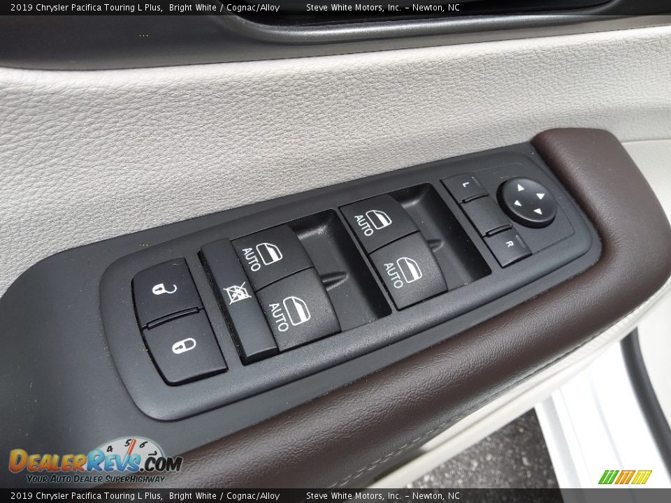 2019 Chrysler Pacifica Touring L Plus Bright White / Cognac/Alloy Photo #12