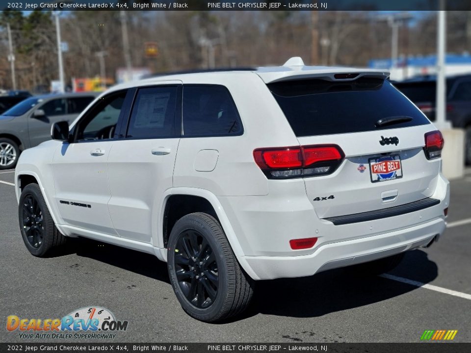 2022 Jeep Grand Cherokee Laredo X 4x4 Bright White / Black Photo #6