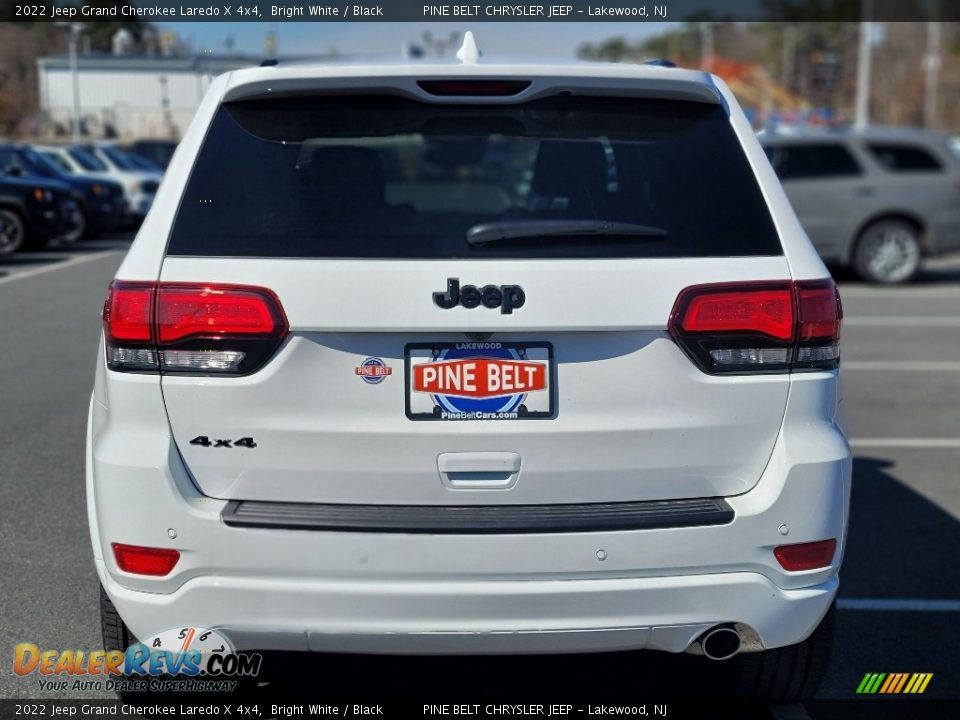 2022 Jeep Grand Cherokee Laredo X 4x4 Bright White / Black Photo #7