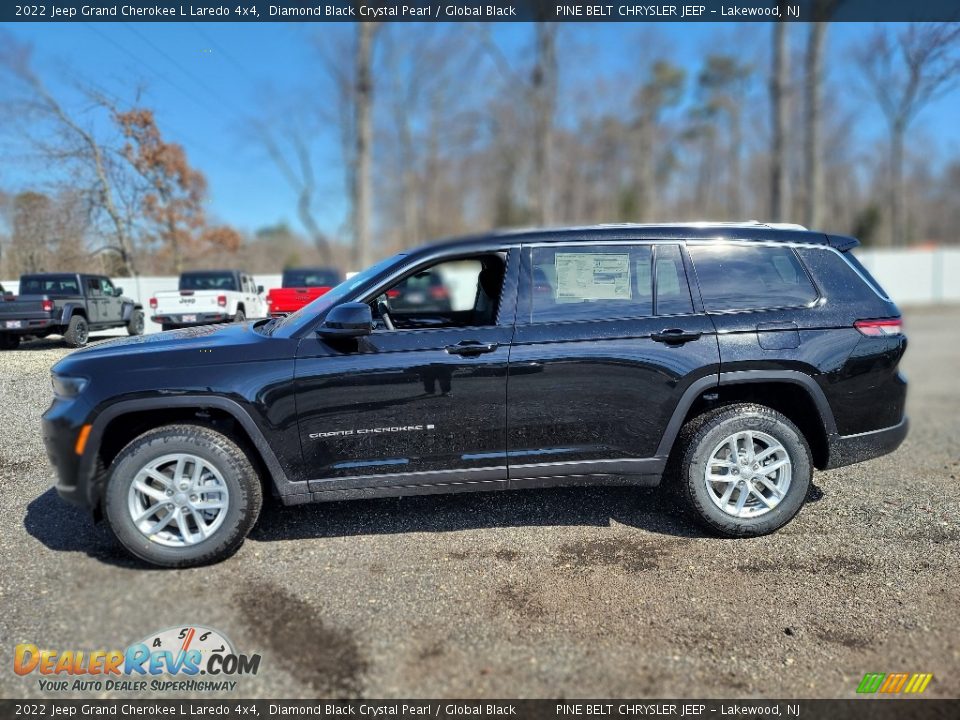 2022 Jeep Grand Cherokee L Laredo 4x4 Diamond Black Crystal Pearl / Global Black Photo #4