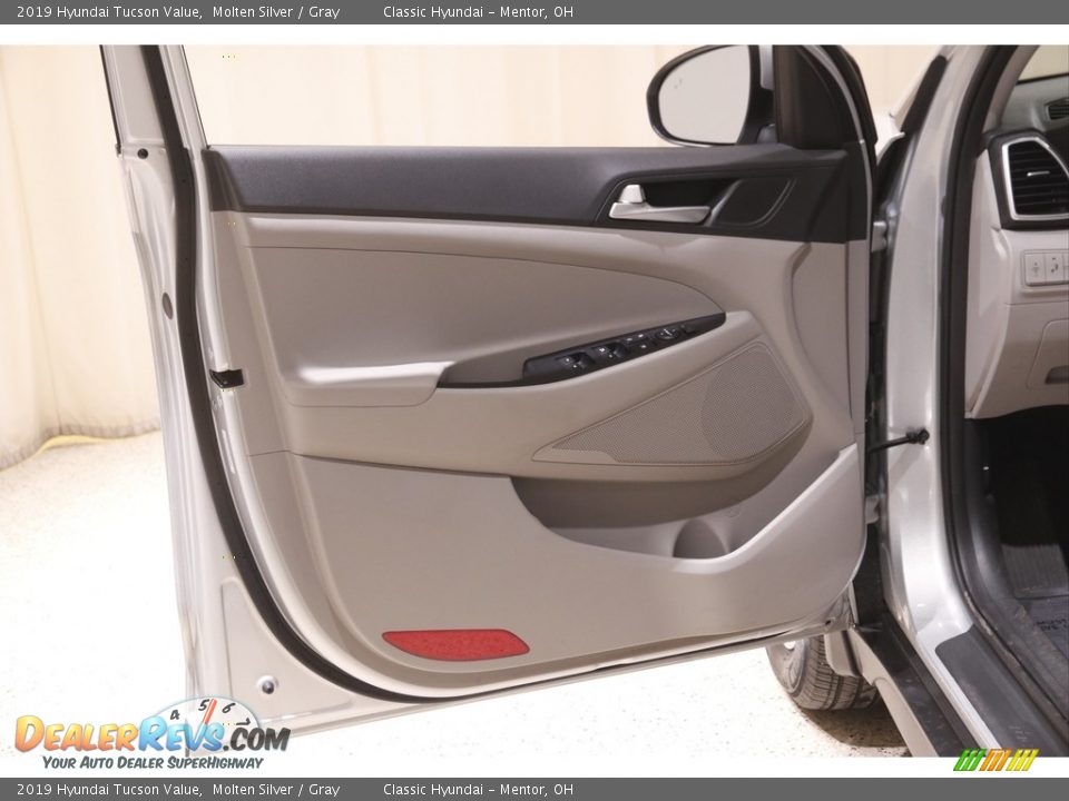 2019 Hyundai Tucson Value Molten Silver / Gray Photo #4
