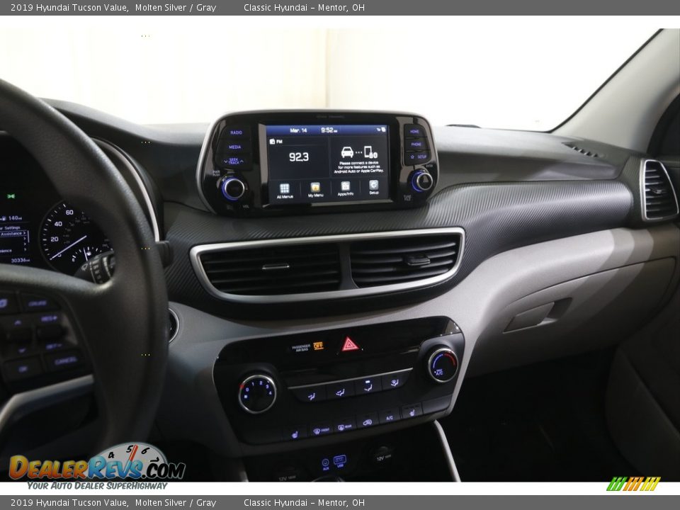 2019 Hyundai Tucson Value Molten Silver / Gray Photo #9