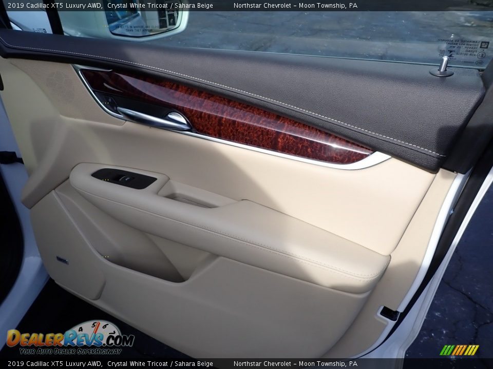 2019 Cadillac XT5 Luxury AWD Crystal White Tricoat / Sahara Beige Photo #18