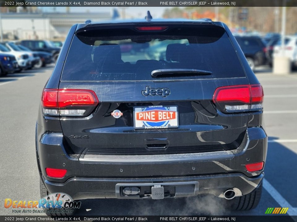 2022 Jeep Grand Cherokee Laredo X 4x4 Diamond Black Crystal Pearl / Black Photo #7