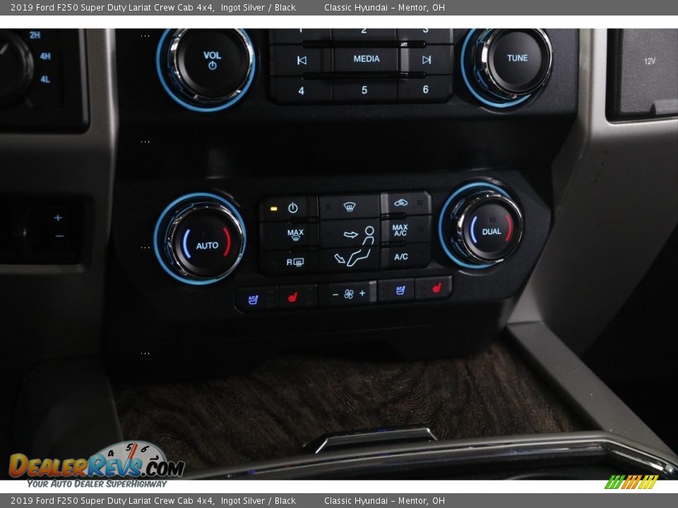 2019 Ford F250 Super Duty Lariat Crew Cab 4x4 Ingot Silver / Black Photo #15