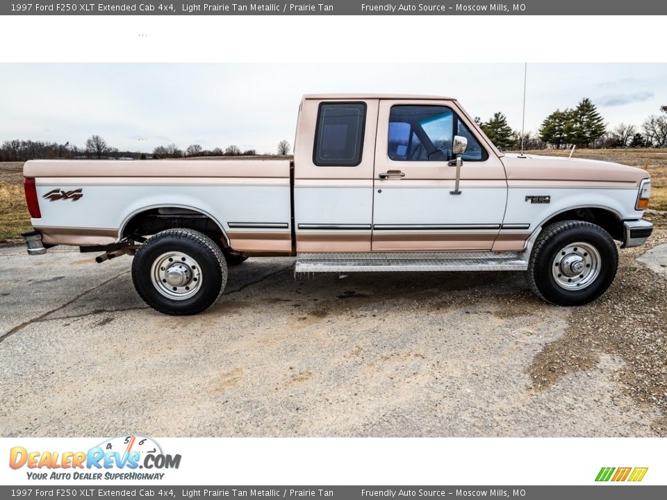 Light Prairie Tan Metallic 1997 Ford F250 XLT Extended Cab 4x4 Photo #3