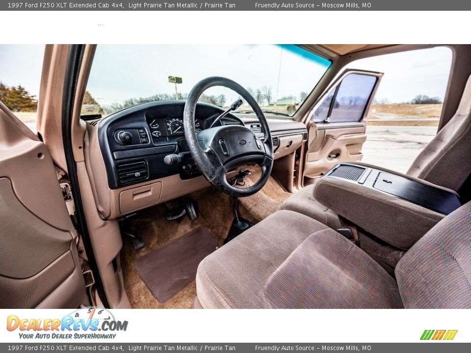 Prairie Tan Interior - 1997 Ford F250 XLT Extended Cab 4x4 Photo #19