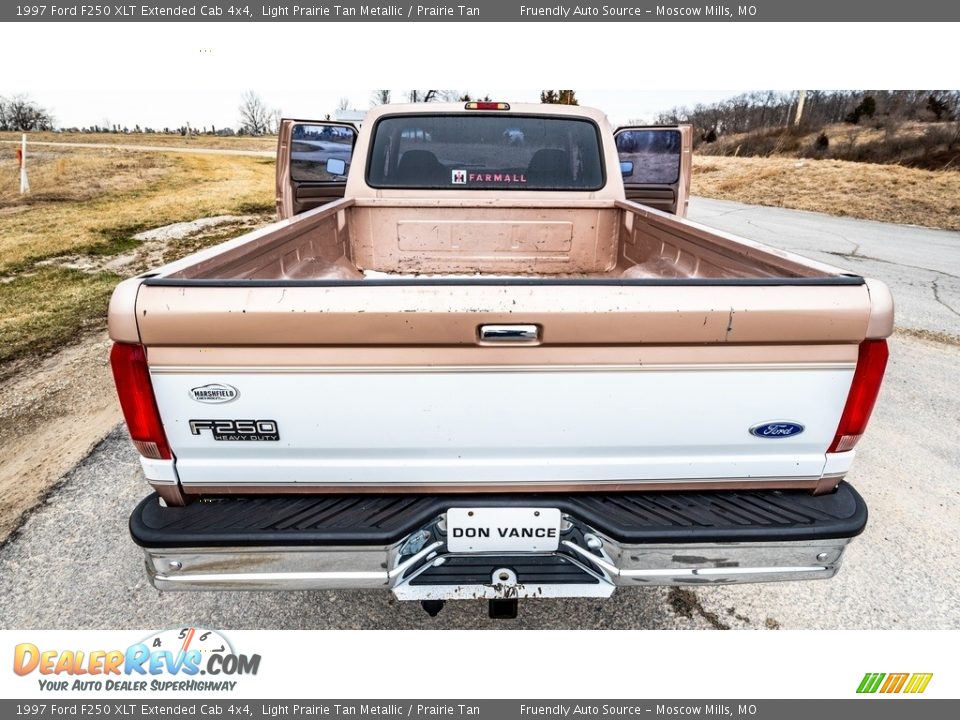 1997 Ford F250 XLT Extended Cab 4x4 Light Prairie Tan Metallic / Prairie Tan Photo #21