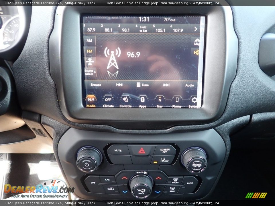 Controls of 2022 Jeep Renegade Latitude 4x4 Photo #20