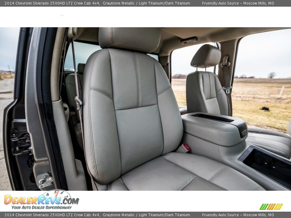 2014 Chevrolet Silverado 2500HD LTZ Crew Cab 4x4 Graystone Metallic / Light Titanium/Dark Titanium Photo #24