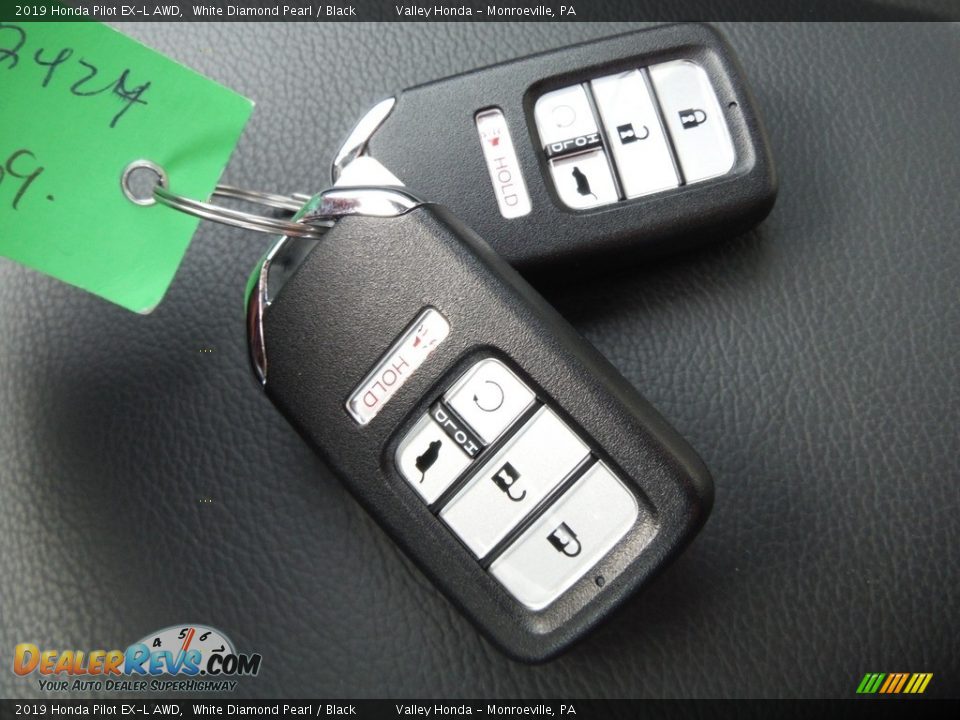 2019 Honda Pilot EX-L AWD White Diamond Pearl / Black Photo #32
