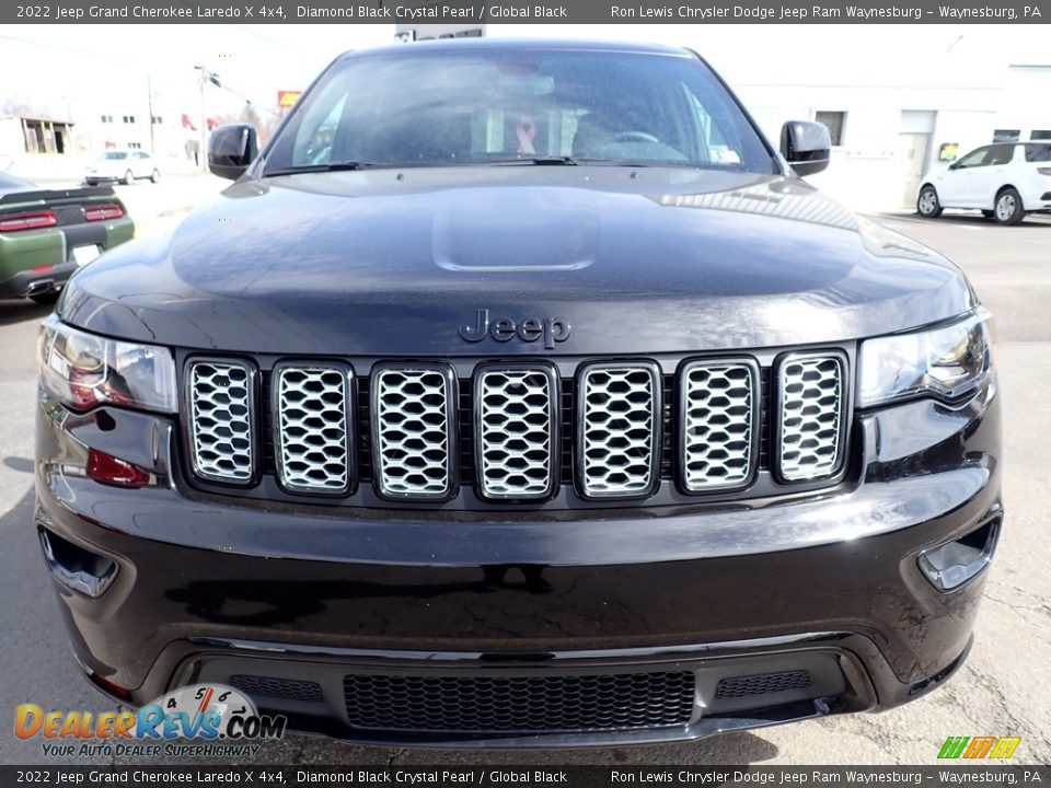 2022 Jeep Grand Cherokee Laredo X 4x4 Diamond Black Crystal Pearl / Global Black Photo #9