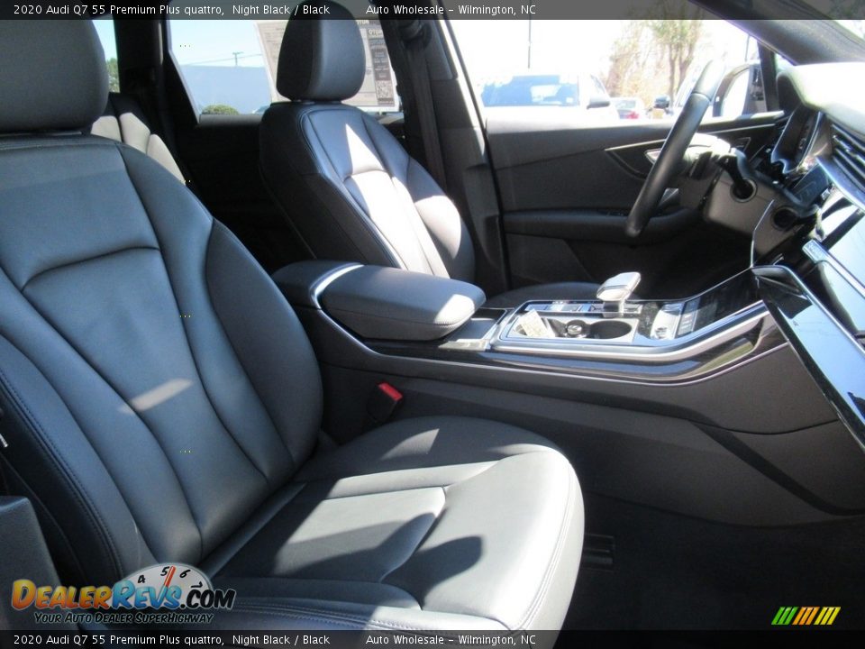 Front Seat of 2020 Audi Q7 55 Premium Plus quattro Photo #13