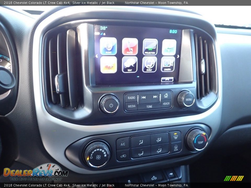 Controls of 2018 Chevrolet Colorado LT Crew Cab 4x4 Photo #27