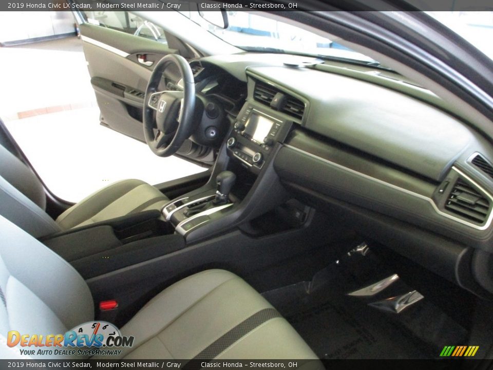 2019 Honda Civic LX Sedan Modern Steel Metallic / Gray Photo #15
