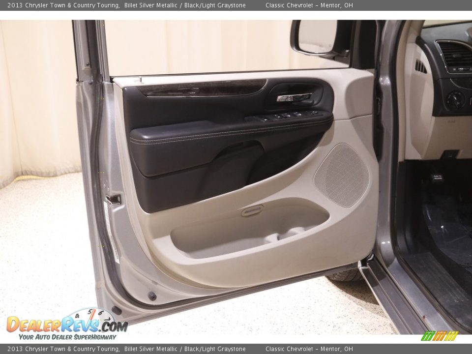 2013 Chrysler Town & Country Touring Billet Silver Metallic / Black/Light Graystone Photo #4