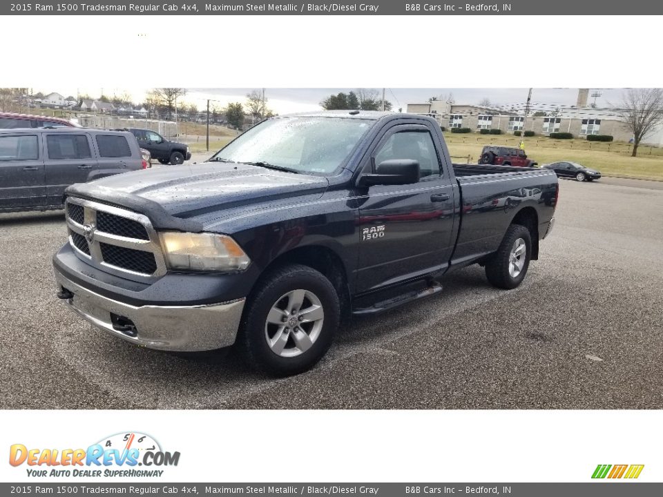 Front 3/4 View of 2015 Ram 1500 Tradesman Regular Cab 4x4 Photo #1