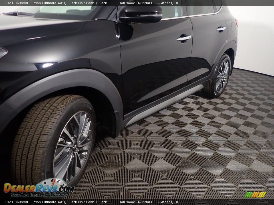 2021 Hyundai Tucson Ulitimate AWD Black Noir Pearl / Black Photo #12