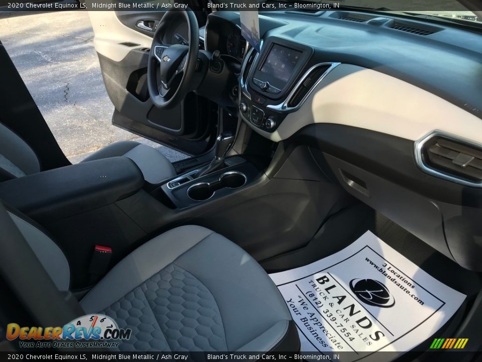 2020 Chevrolet Equinox LS Midnight Blue Metallic / Ash Gray Photo #35