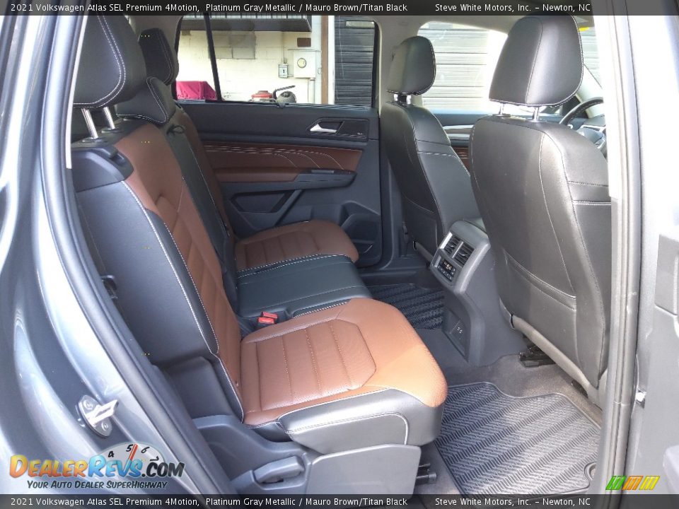 Rear Seat of 2021 Volkswagen Atlas SEL Premium 4Motion Photo #18
