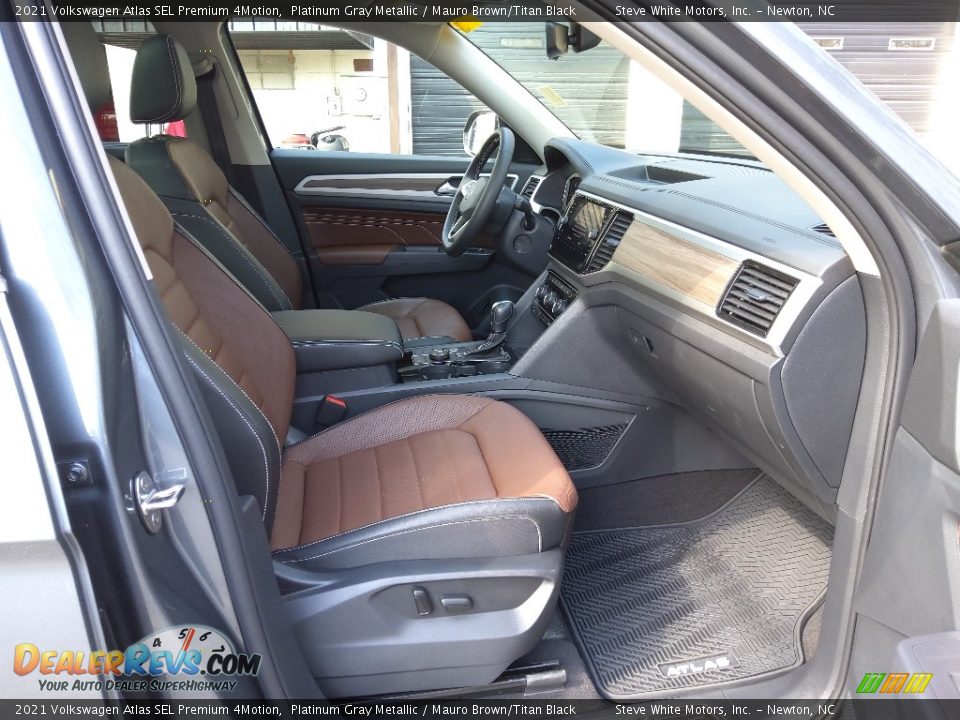 Front Seat of 2021 Volkswagen Atlas SEL Premium 4Motion Photo #19